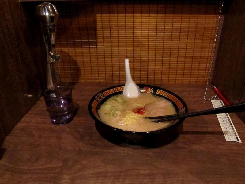 the seats at ichiran ramen