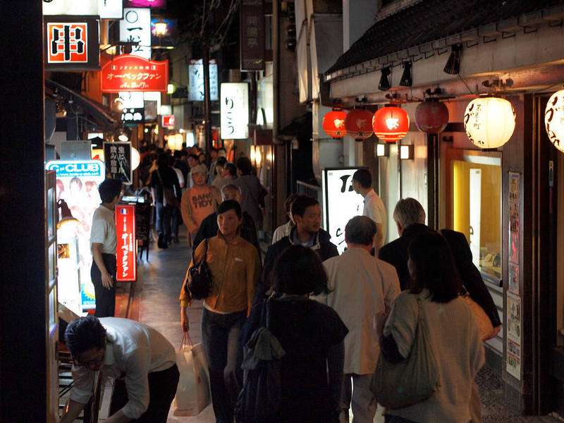 pontocho in the night