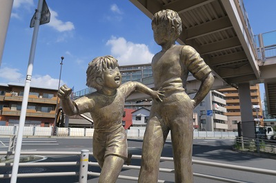 statue of tsubasa and roberto tokyo